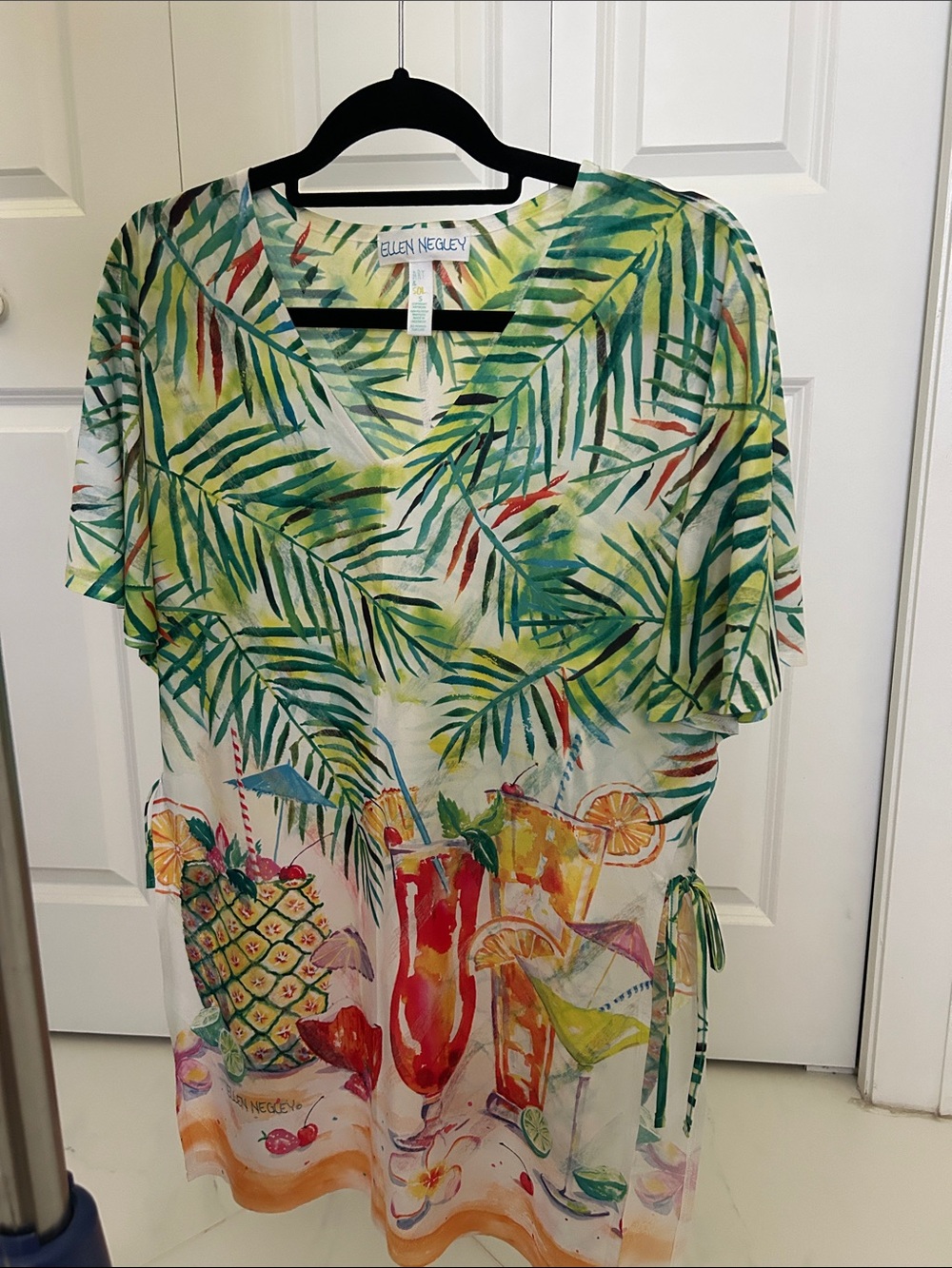 Ellen Negley Tropical Drink Print V-Neck Beach cover up - Green, Yellow, Red